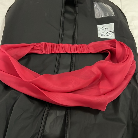 Couture gown-Saks fifth Avenue - Picture 7 of 9